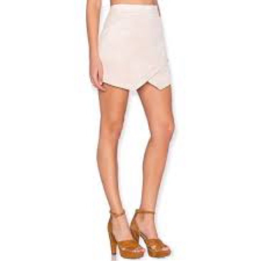 BCBG Max Azria - Blush Nude Bare Pink Velour Mini Skirt Faux Suede - Size 4